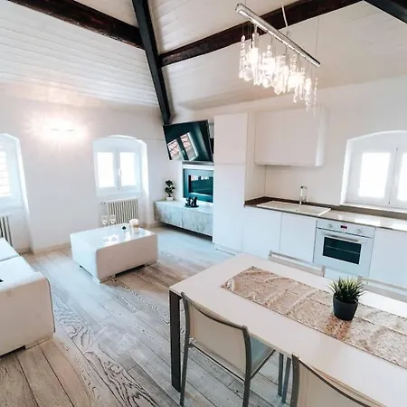 Loft Cavour - Teatro Ariston *